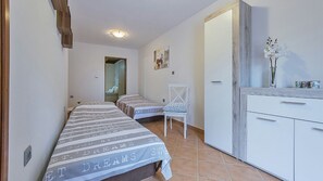 1 bedroom, iron/ironing board, free WiFi, bed sheets