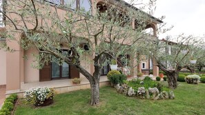 Exterior - MONTE GRANDE - Three Bedroom Apartment (Pula)