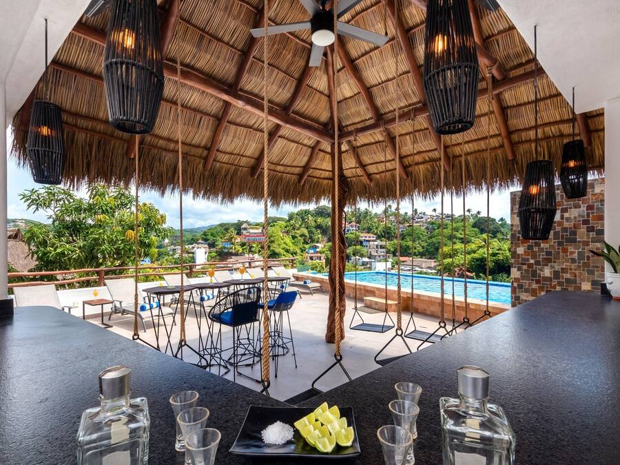 Bar (en la propiedad)