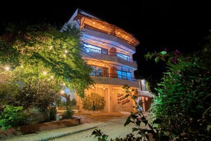 숙박 시설 정면