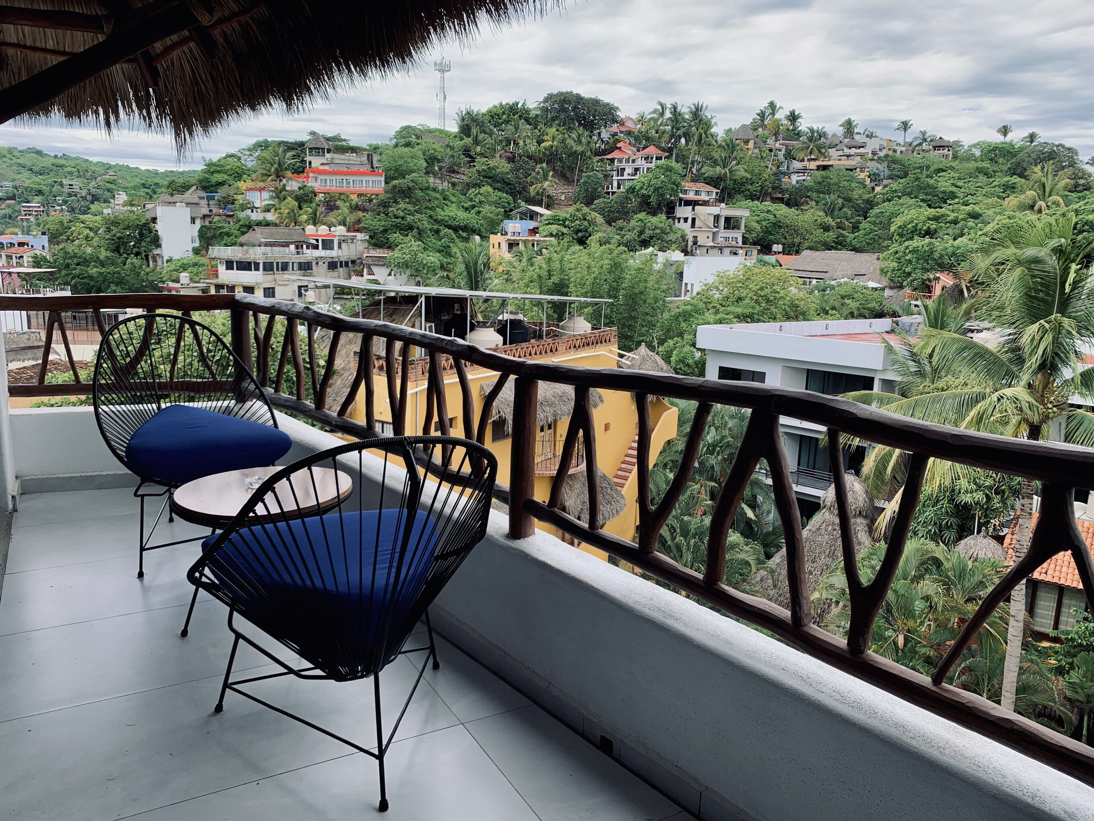 公寓 | 客房内保险箱、办公桌、遮光窗帘、熨斗/熨衣板