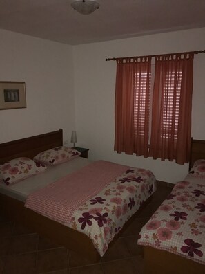 1 bedroom, free WiFi, bed sheets, wheelchair access