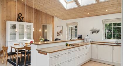 Cozy home in Idestrup with sauna