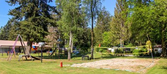 Gorgeous home in Vorden with kitchen