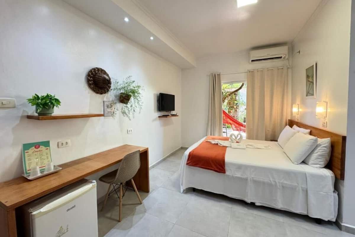 Standard Twin Room | 1 bedroom, minibar, laptop workspace, blackout drapes