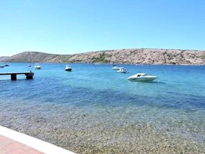 Beach - Apartment in Barbat with Seaview, Air condition, WIFI, Washing machine (4956-1) (Rab)