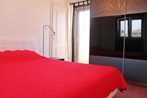 2 soverom, safe på rommet, wi-fi (inkludert) og sengetøy