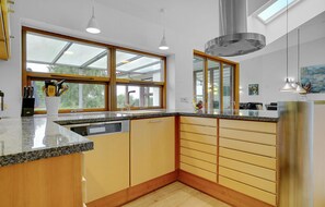 Fridge, dishwasher, coffee/tea maker
