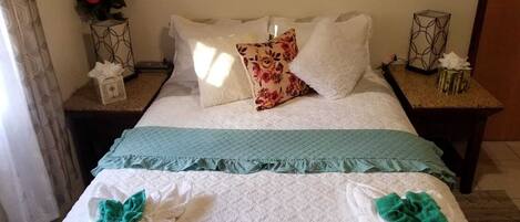 2 bedrooms, iron/ironing board, WiFi, bed sheets