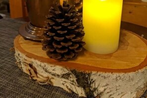 Interior detail - Alone at Last | Sage Vacations (Pigeon Forge)