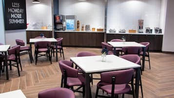 Free daily continental breakfast