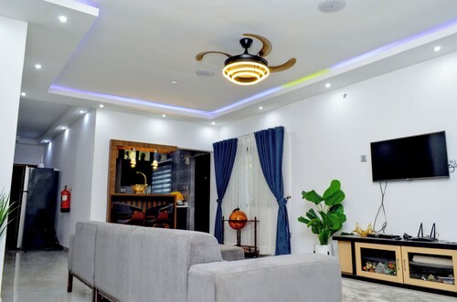 Amazing 3 bedroom house on Spintex road Accra