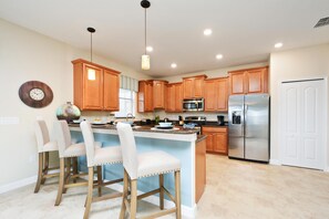 House, Multiple Beds (1439RF - The Retreat at ChampionsGate) | Private kitchen | Toaster - 1439rf - The Retreat at Championsgate (Davenport)