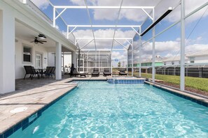 Hus - flera sängar (9048ST-The Retreat at Champions Gate) | Pool | Utomhuspool och uppvärmd pool