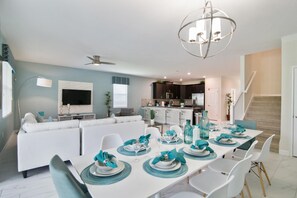 House, Multiple Beds (9073HS-The Retreat at ChampionsGate) | Private kitchen