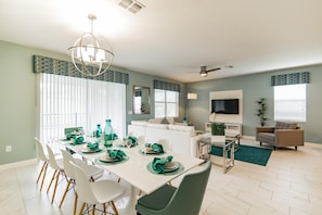 House, Multiple Beds (9073HS-The Retreat at ChampionsGate) | Private kitchen