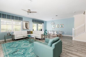 House, Multiple Beds (9077HS-The Retreat at ChampionsGate) | Living room