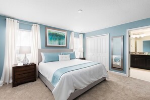 Huoneisto, useita sänkyjä (9077DD - NON RENTING 2-15-21 the Retr) | 4 makuuhuonetta