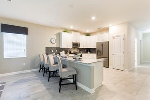 Villa, Multiple Beds (8914SID- the Retreat at ChampionsGate) | Private kitchen