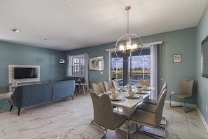 Villa, Multiple Beds (1521FD - The Retreat at ChampionsGate) | Dining