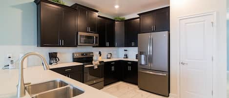 Casa, varias camas (1525FD-The Retreat at ChampionsGate) | Cocina privada