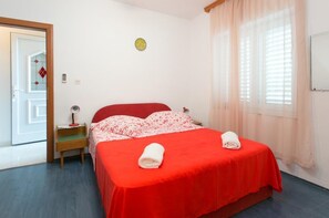 Accès Internet, draps fournis