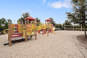 House, Multiple Beds (6132BOD - Non Renting 9/1/22 Solterra) | Children’s area