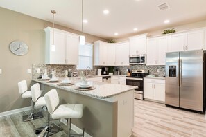 House, Multiple Beds (1516MB- the Retreat at ChampionsGate) | Private kitchen
