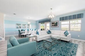 Villa, Multiple Beds (9042SID- The Retreat at ChampionsGate) | Living room