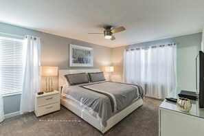 Casa, varias camas (1559FD - The Retreat at ChampionsGate) | 6 habitaciones y ropa de cama