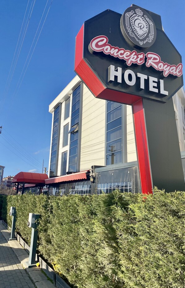 A hotel sign with the name "Concept Royal Hotel" and a logo above it. - Concept Royal Edirne (Edirne)