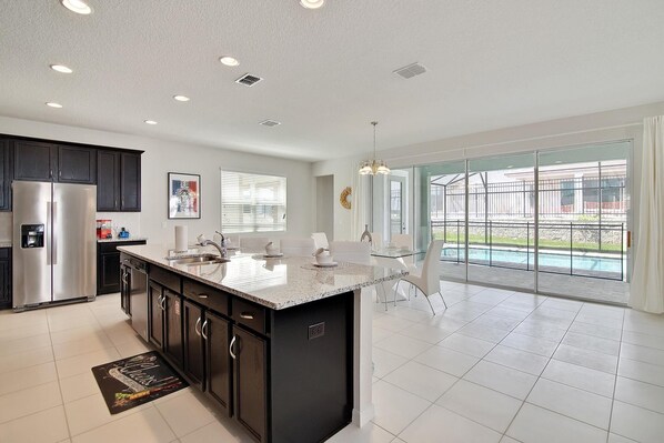 Villa, Multiple Beds (9004SRL-Solara) | Private kitchen - 9004srl-solara (Kissimmee)