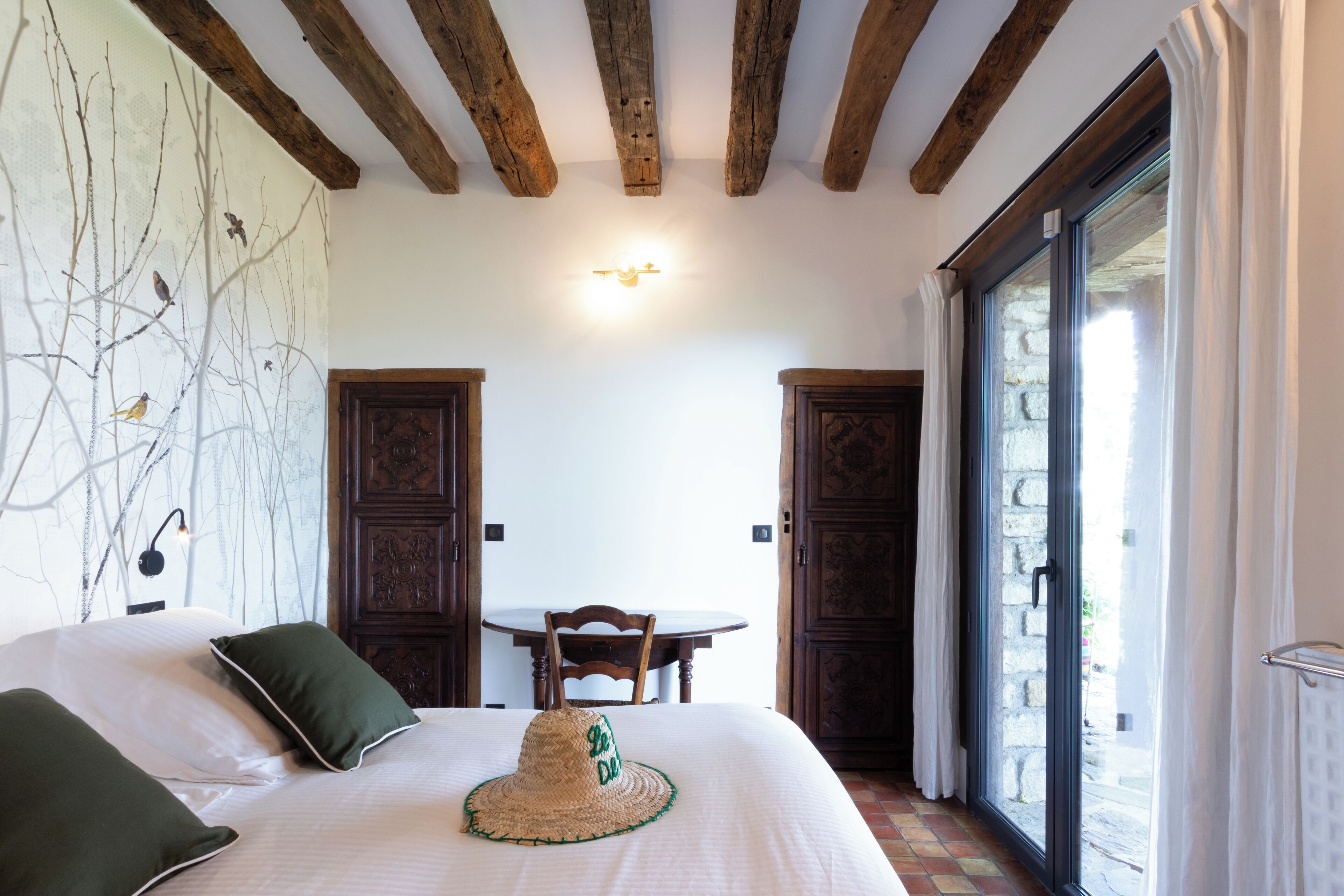 4 間睡房、上網