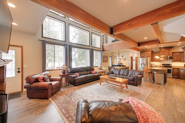 TV, fireplace, DVD player, foosball