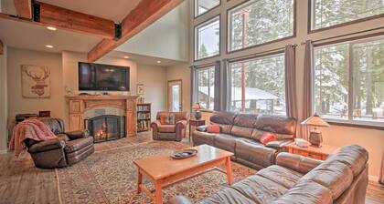 Expansive Group Lake House w/ Private Hot Tub!
