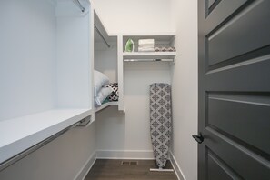 Interior - BOHO Boutique Stay |3bd 2ba|10 Minutes to Lower Broadway| (Nashville)