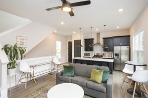 Interior - BOHO Boutique Stay |3bd 2ba|10 Minutes to Lower Broadway| (Nashville)