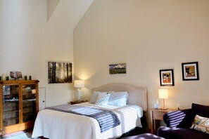 Free WiFi, bed sheets, wheelchair access - Chestnut Garden Flat (Mount Shasta)
