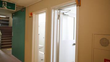 Standard Japanese Room (Twin) | Shared bathroom