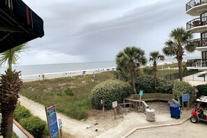 Property grounds - Oceanfront Beach Home (North Myrtle Beach)