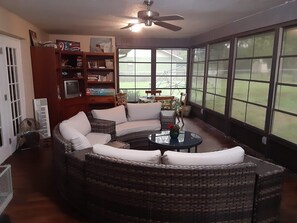 Living area - Water-view Golf Hammock Home/Fenced-in Corner Lot (Sebring)