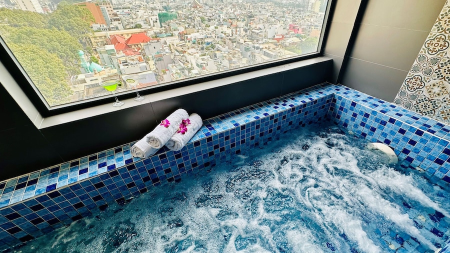 Happy Life Green Hotel