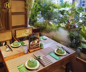 Restaurant - Happy Life Green Hotel (Ho Chi Minh City)