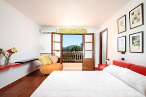 4 chambres, bureau, fer et planche à repasser, Wi-Fi gratuit