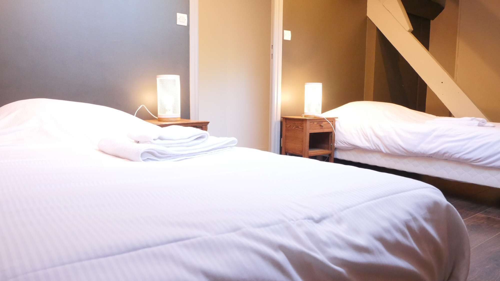 4 bedrooms, WiFi, bed sheets