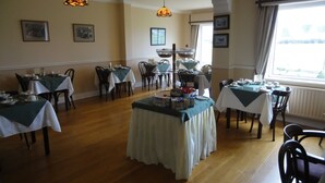 Free daily full breakfast - Bamburys Guesthouse (Dingle)