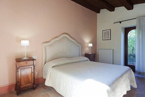 1 camera, Wi-Fi gratuito, lenzuola