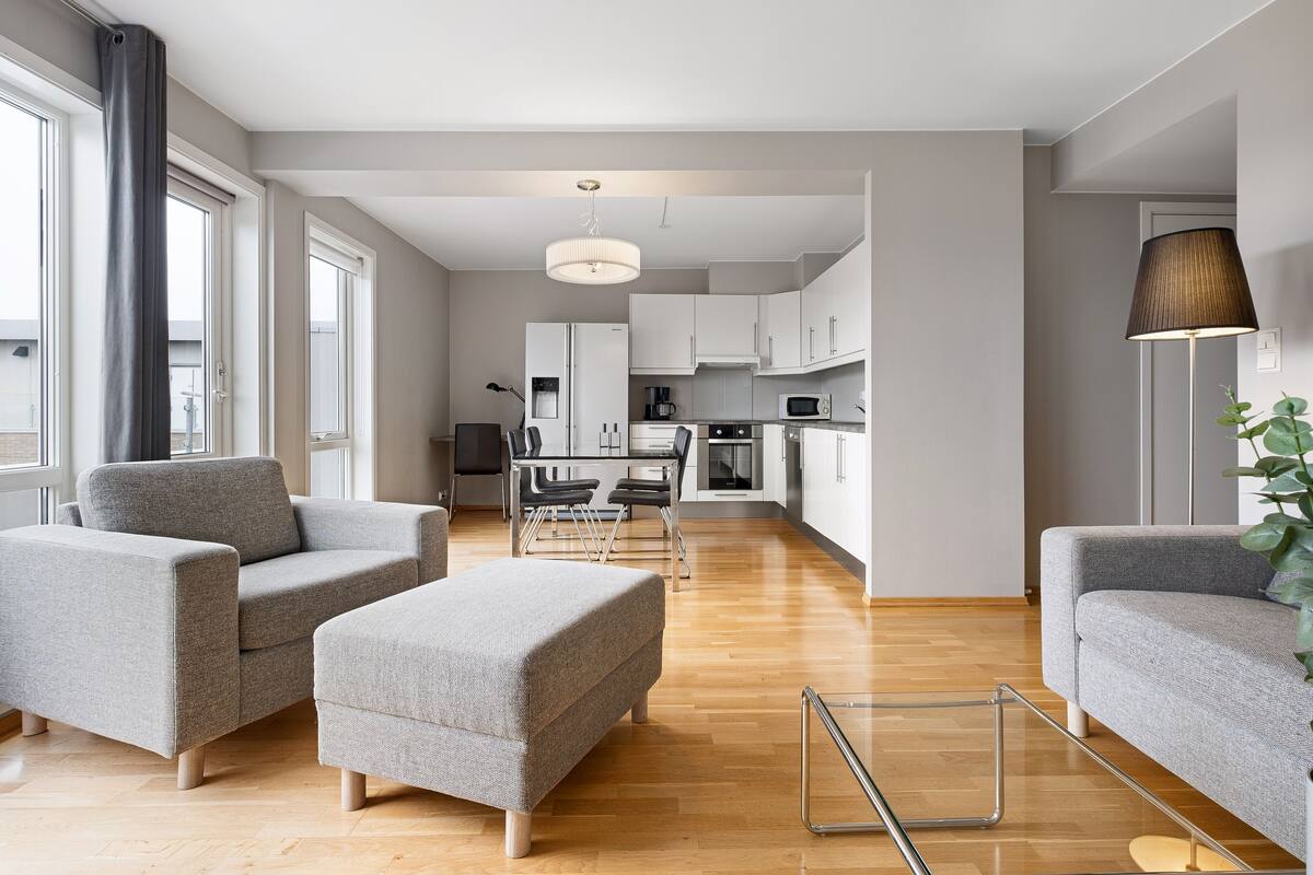 Business appartement, 2 slaapkamers | Woonruimte | Flatscreentelevisie