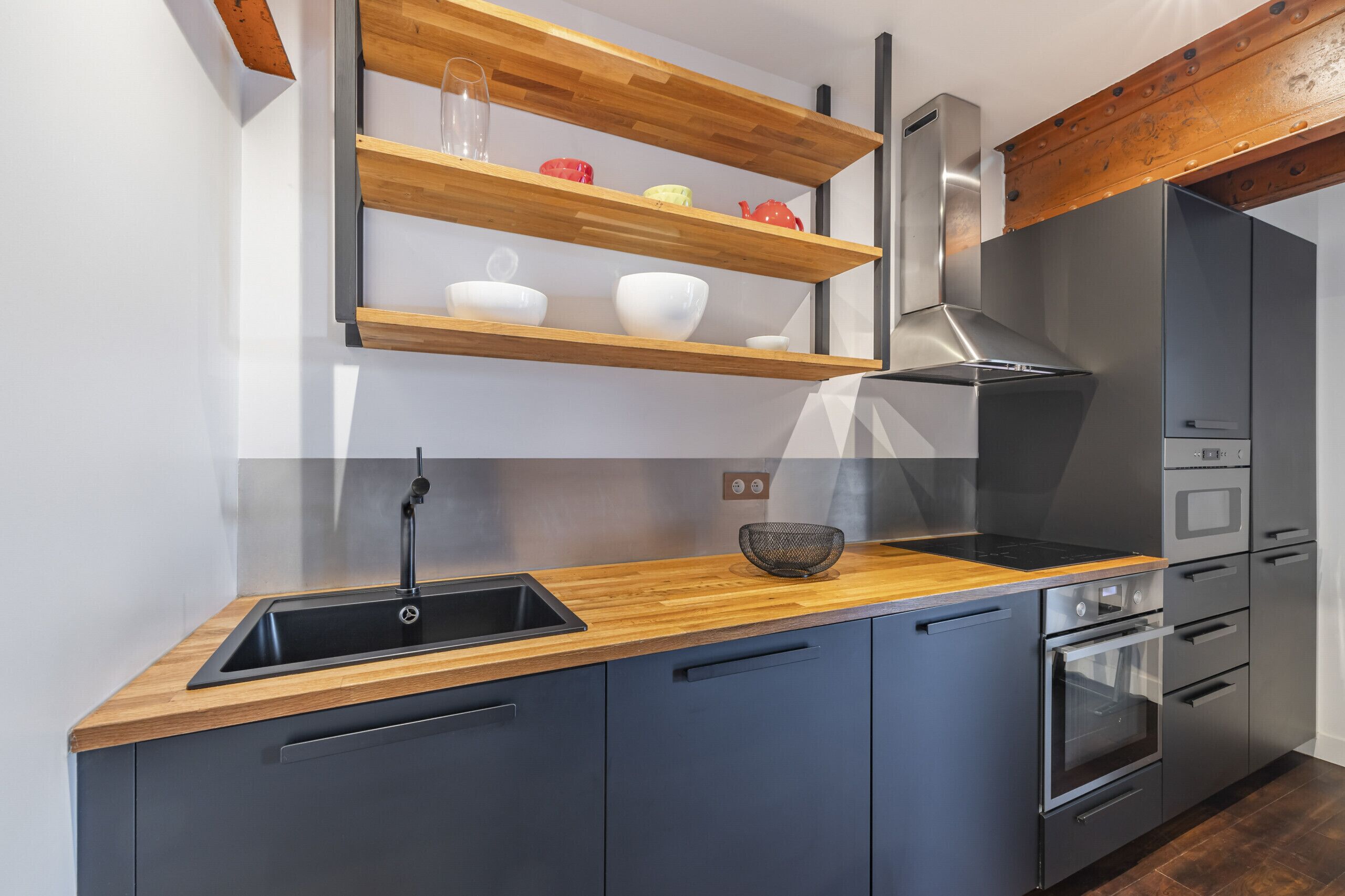 Frigorifero, microonde, forno, lavastoviglie