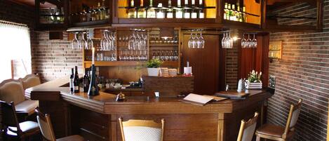 Bar (in der Unterkunft)